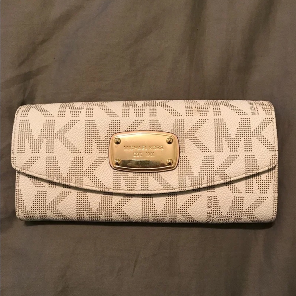 Michael Kors wallet